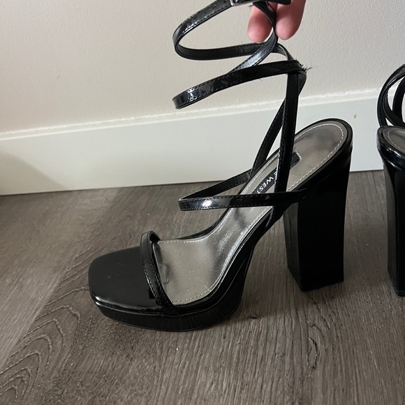Nine West Black Strappy Heels - Picture 3 of 5